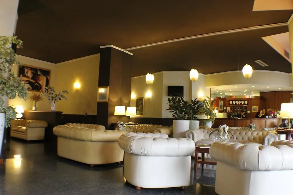 Certosa Hotel Milánó 3*,